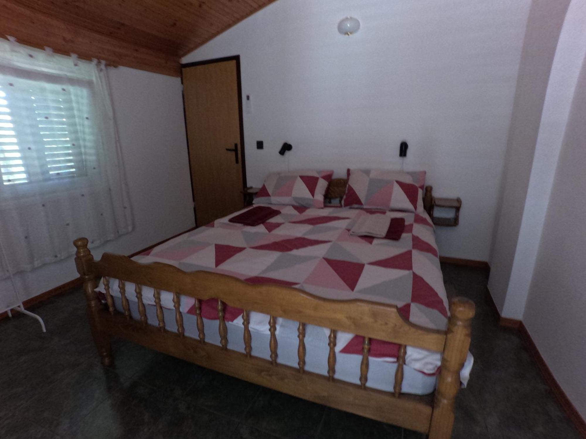 Apartmani Skrnjug Brzac ภายนอก รูปภาพ